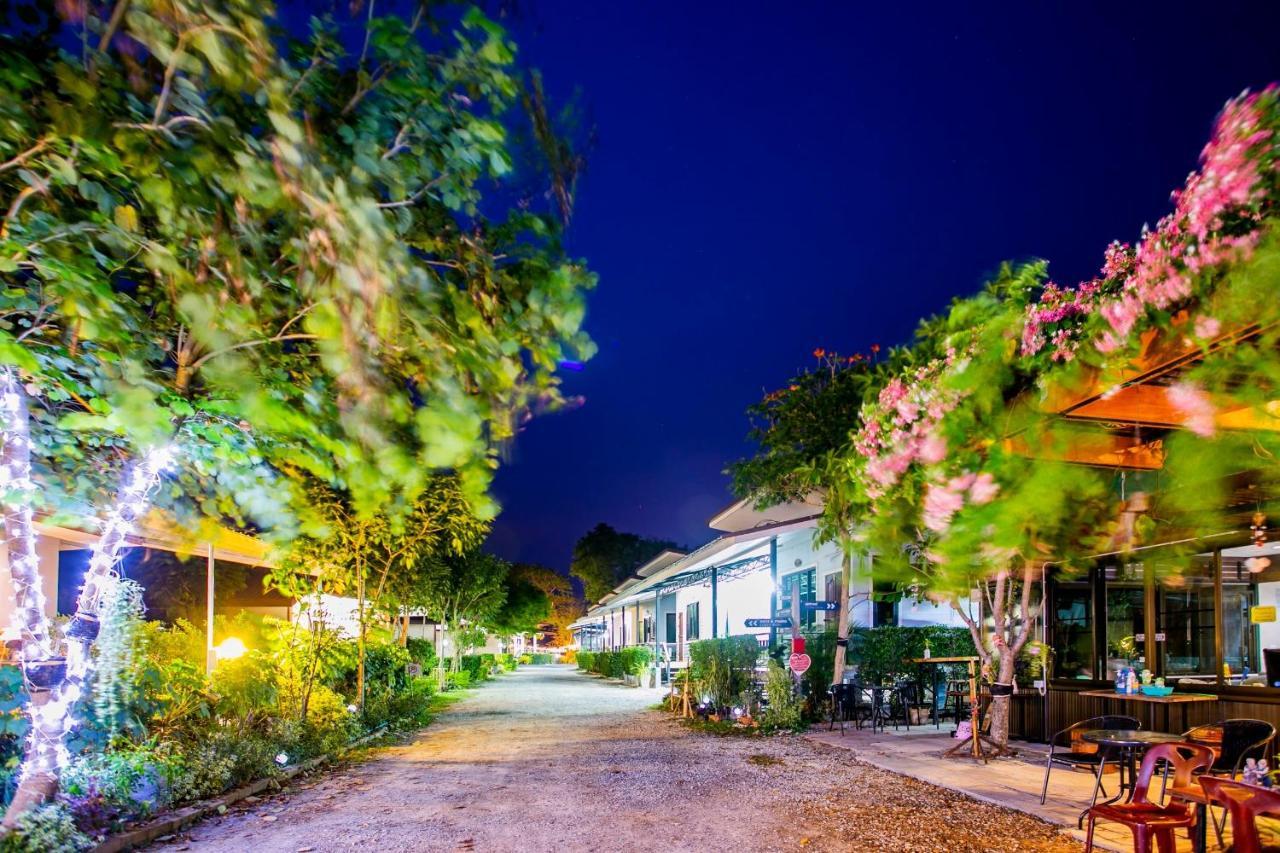 Numhom Resort Ban Nong Chum Saeng Ngoại thất bức ảnh