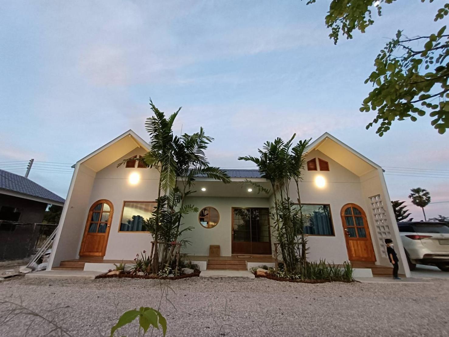 Numhom Resort Ban Nong Chum Saeng Ngoại thất bức ảnh
