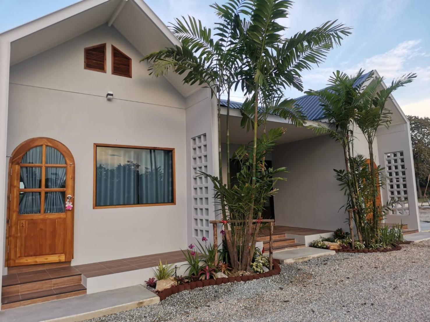 Numhom Resort Ban Nong Chum Saeng Ngoại thất bức ảnh