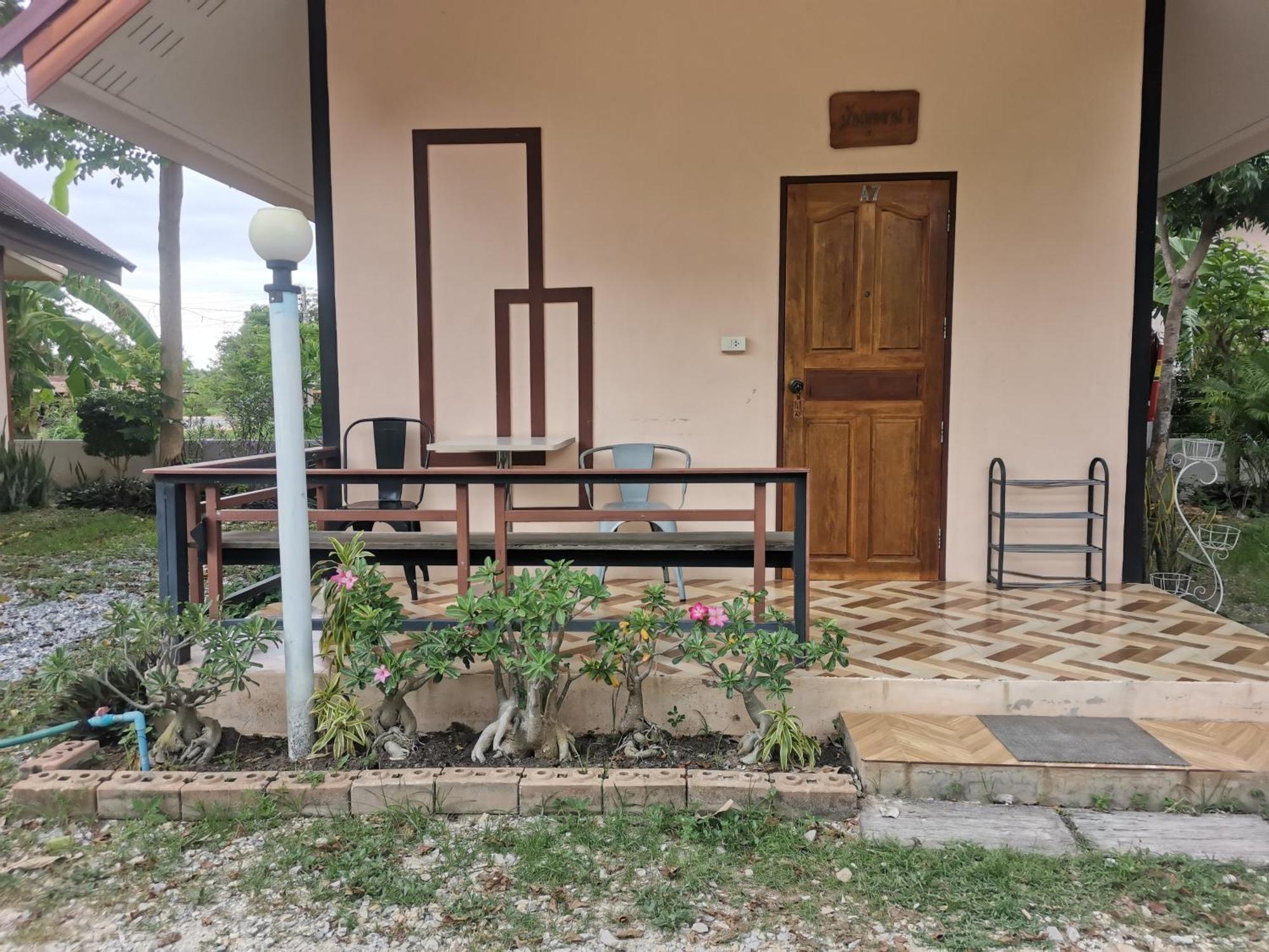 Numhom Resort Ban Nong Chum Saeng Ngoại thất bức ảnh