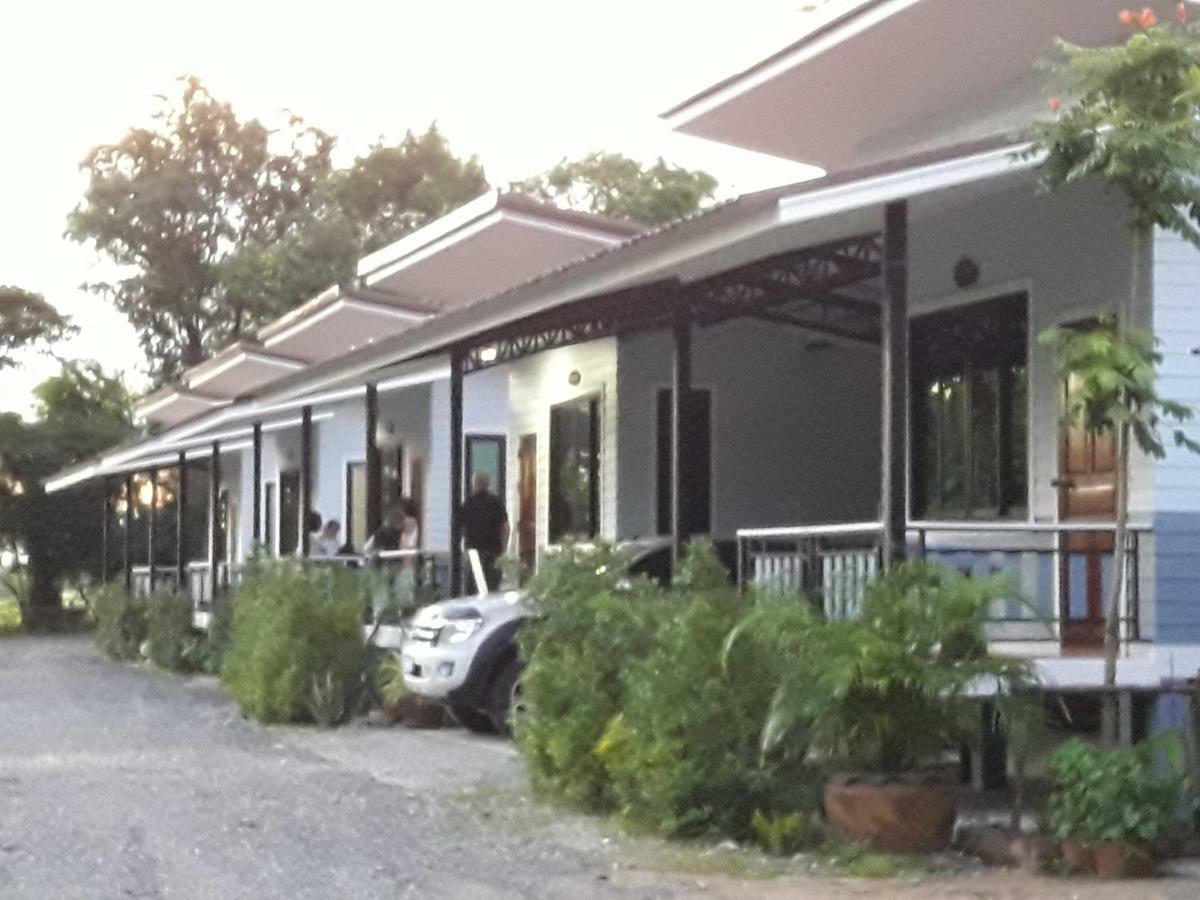 Numhom Resort Ban Nong Chum Saeng Ngoại thất bức ảnh